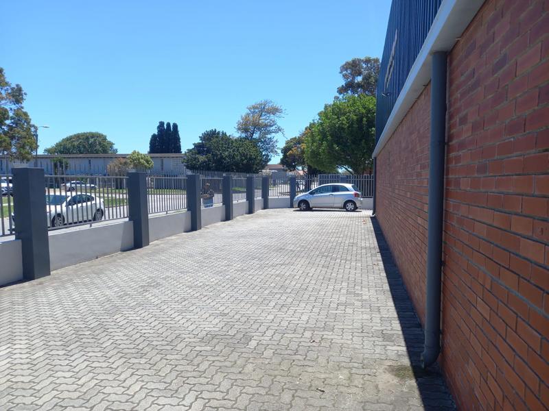 To Let commercial Property for Rent in Walmer Eastern Cape